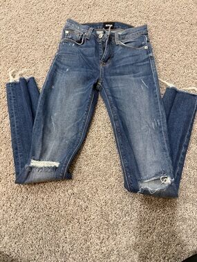 Hudson Jeans Distressed Dark Blue Skinny Jeans